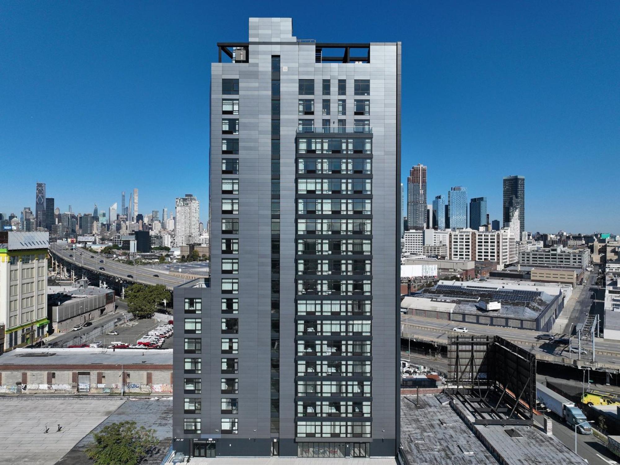 Holiday Inn Express Long Island City E - New York By Ihg Екстер'єр фото