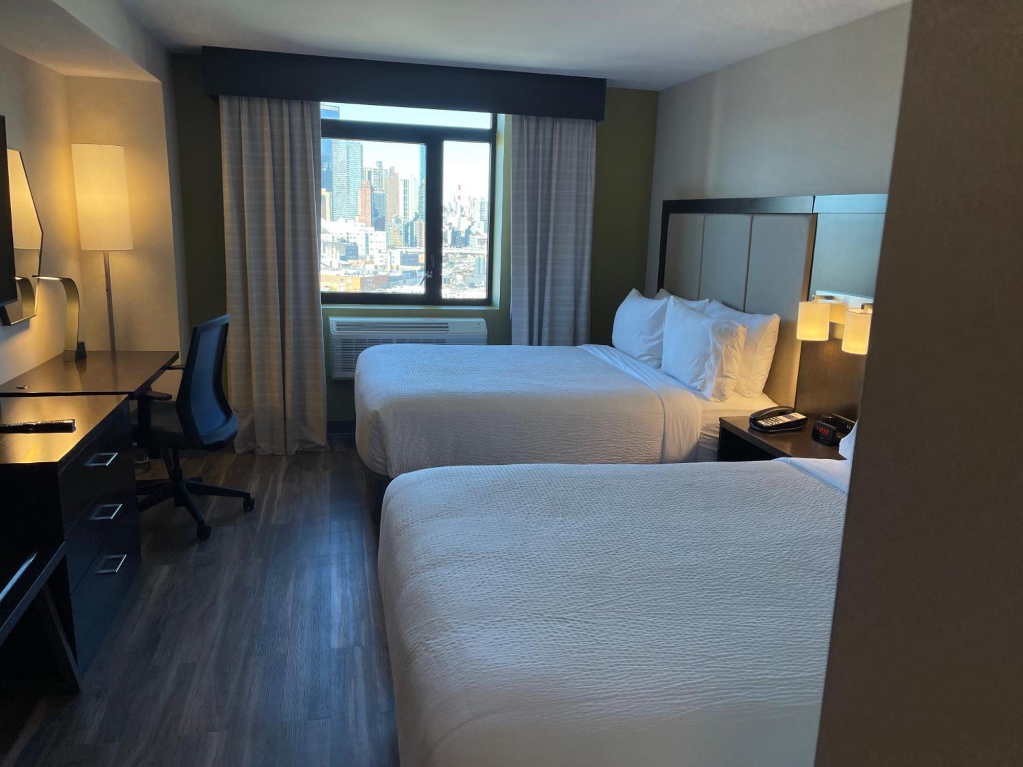 Holiday Inn Express Long Island City E - New York By Ihg Екстер'єр фото